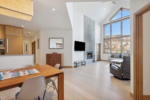 Interior - Highlands Lodge 407 - 3 Bedroom Residence (Beaver Creek)