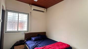 Deluxe Single Room, Balcony | Free WiFi