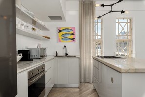 Microwave, oven, coffee/tea maker, electric kettle