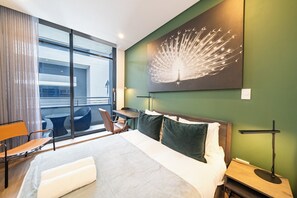 1 bedroom, in-room safe, iron/ironing board, Internet - Sophisticated Studio | Amazing Amenities (Sandton)