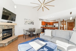 TV, fireplace