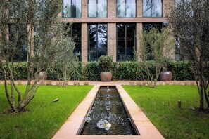 Property grounds - Studio Brondesbury - Communal Gym, Gardens, Cinema (London)