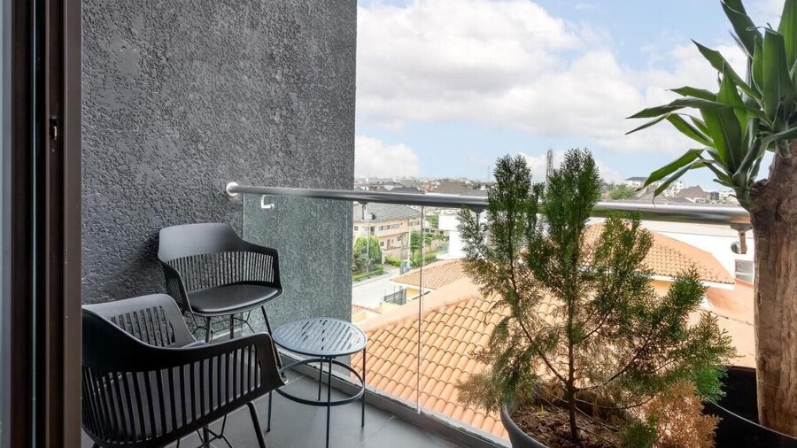 Four-Two Africa Lane Luxury Apartment