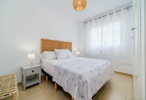 3 camere, ferro/asse da stiro, Wi-Fi gratuito, lenzuola