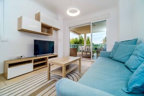 TV - Miramar Apartment Javea Arenal, with Terrace and Shared Pool (Javea / Xàbia)