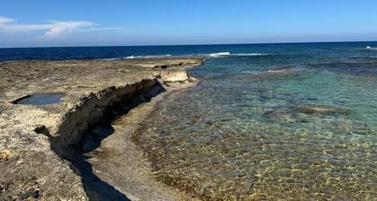 Marsalforn Magic - modern apartment w/ views 2 minutes from sea