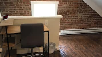 1 bedroom, desk, iron/ironing board, WiFi