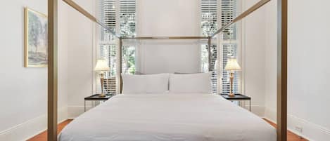3 chambres, fer et planche à repasser, Wi-Fi, draps fournis
