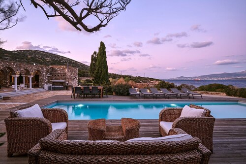 Villa Marita - Eight Bedroom Villa, Sleeps 16