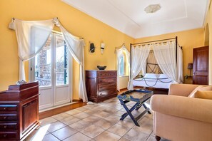 8 Schlafzimmer, Bügeleisen/Bügelbrett, Internetzugang, Bettwäsche