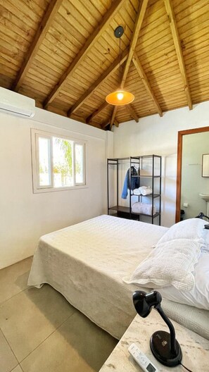 บ้านพักพรีเมียม, ห้องครัว, วิวสวน | 2 ห้องนอน, เครื่องนอนระดับพรีเมียม, ห้องพักตกแต่งอย่างมีเอกลักษณ์