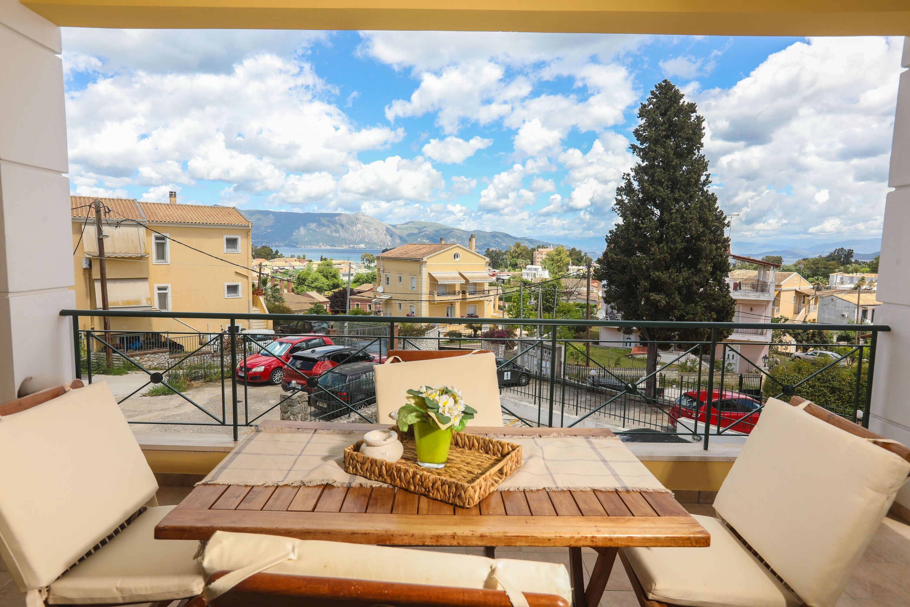 Apartment | 2 bedrooms, desk, Internet