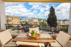 2 bedrooms, desk, Internet - Smart Home Corfu Apartment (Corfu)