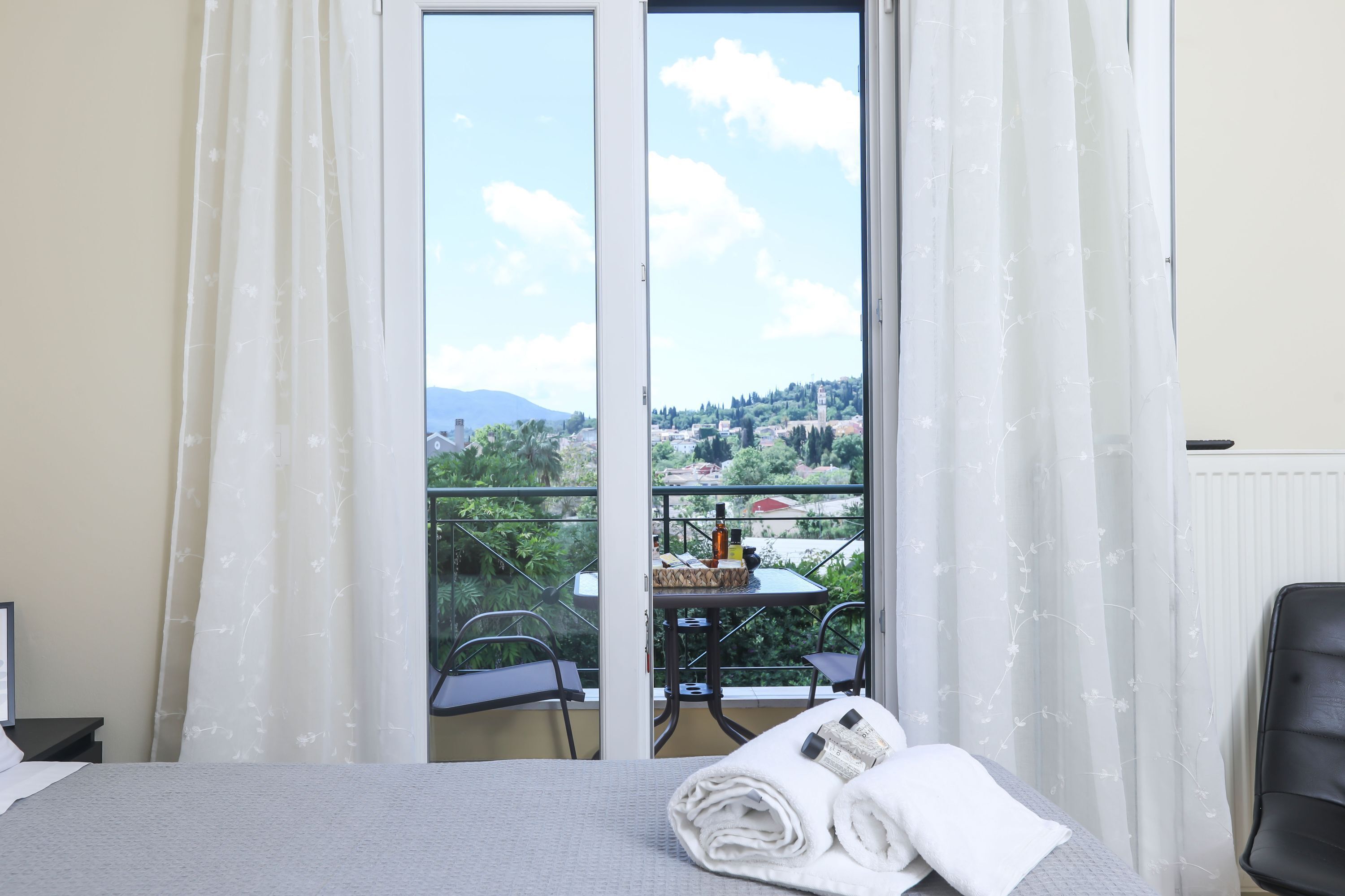 公寓 | 2 多间卧室、办公桌、高速上网