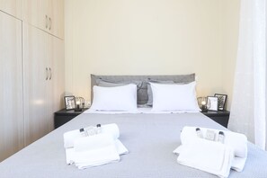 2 bedrooms, desk, Internet - Smart Home Corfu Apartment (Corfu)
