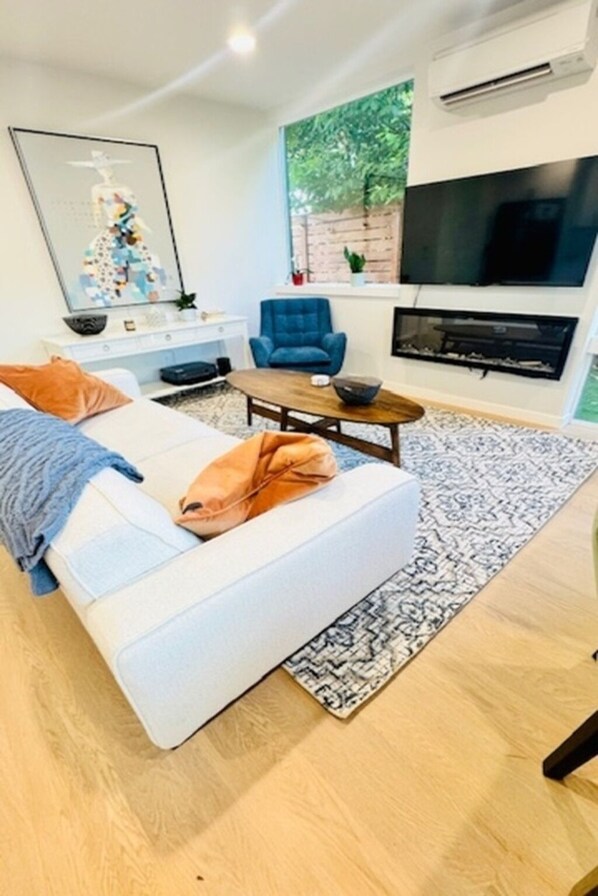 Smart TV, fireplace, printers