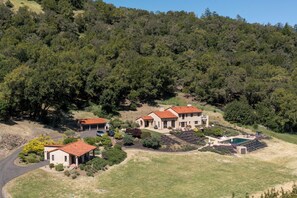 Exterior - Spacious 5-bedroom Estate in fabulous Sonoma (Sonoma)