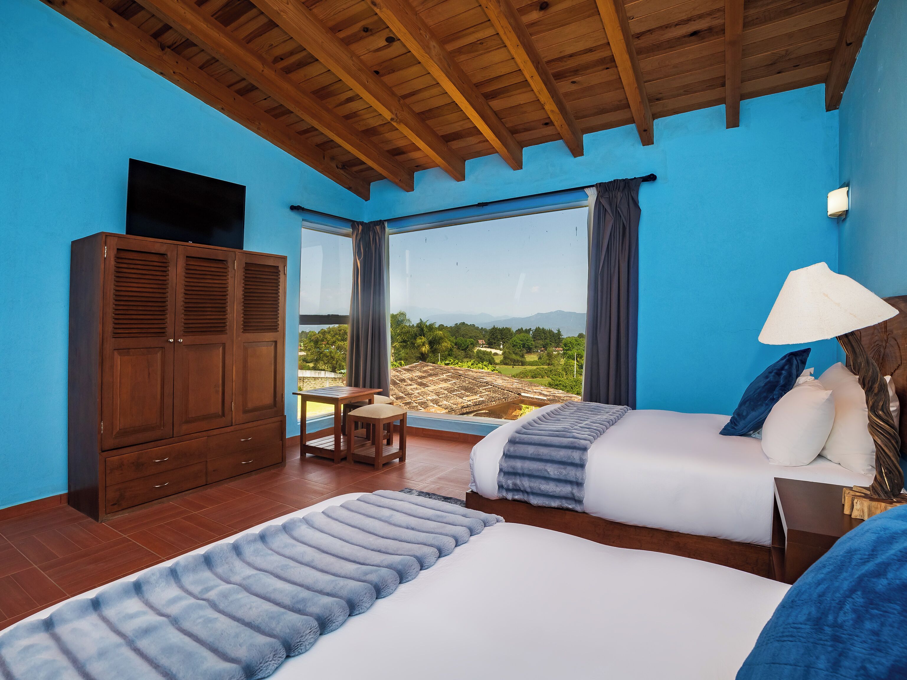 Bungalow | Espacio para trabajar con laptop, wifi gratis y ropa de cama 