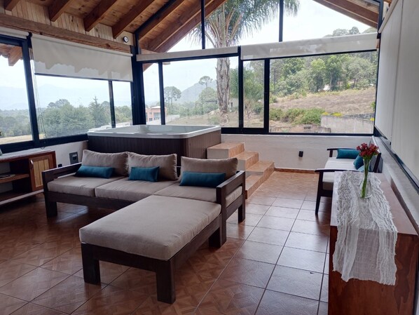 House | Living area | Smart TV - Hotel Campestre Valle de Bravo (Valle de Bravo)