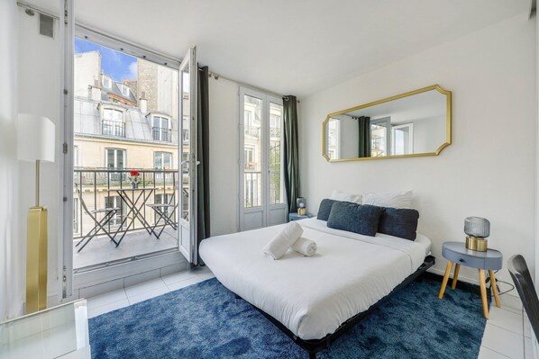 1 bedroom, internet, bed sheets