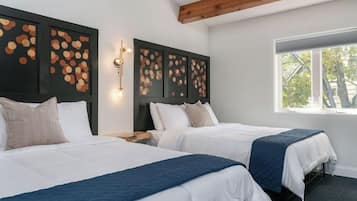 Phòng đôi Cao cấp, 2 giường cỡ queen | 1 phòng ngủ, bộ đồ giường kháng dị ứng, trang trí khác biệt