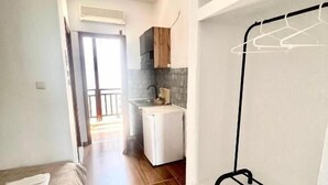 Unclassified image, 5 of 7, button - Paradise Hotel  (Aristotelis)