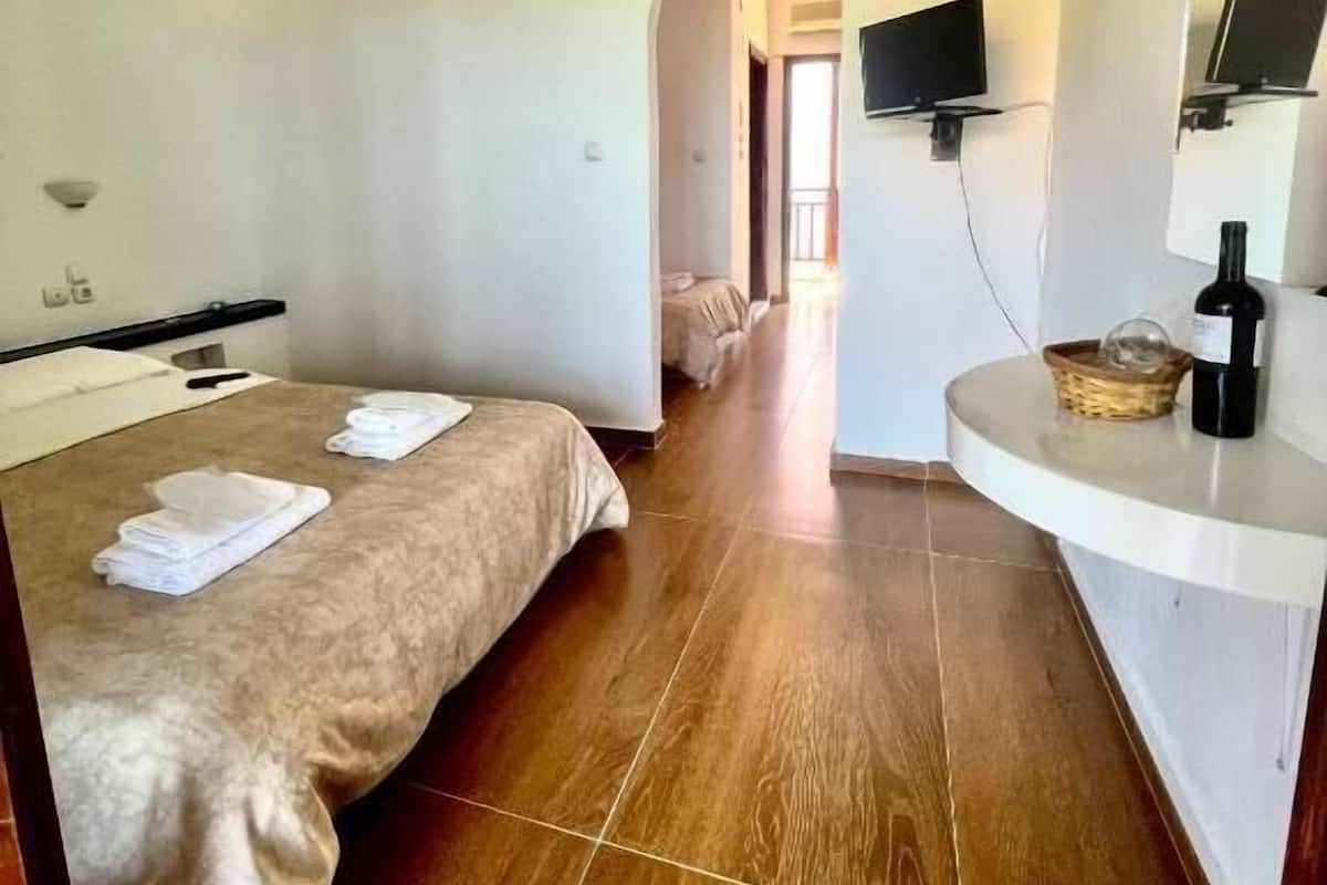 Soundproofing, iron/ironing board, free cots/infant beds, free WiFi