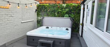 Huoneisto | Terassi/patio