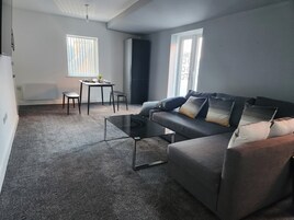 Apartment | Living area | TV