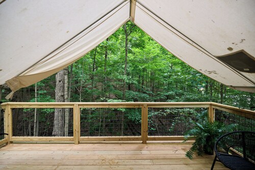 Valley Overlook, Peninsula, Ohio - Glamping Tent P6