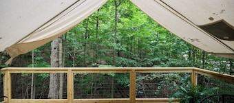 Valley Overlook, Peninsula, Ohio - Glamping Tent P6