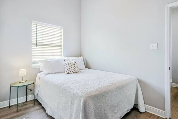 2 bedrooms, iron/ironing board, travel cot, WiFi