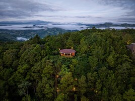 Ropa de cama de alta calidad, cubrecamas y colchones con pillow-top