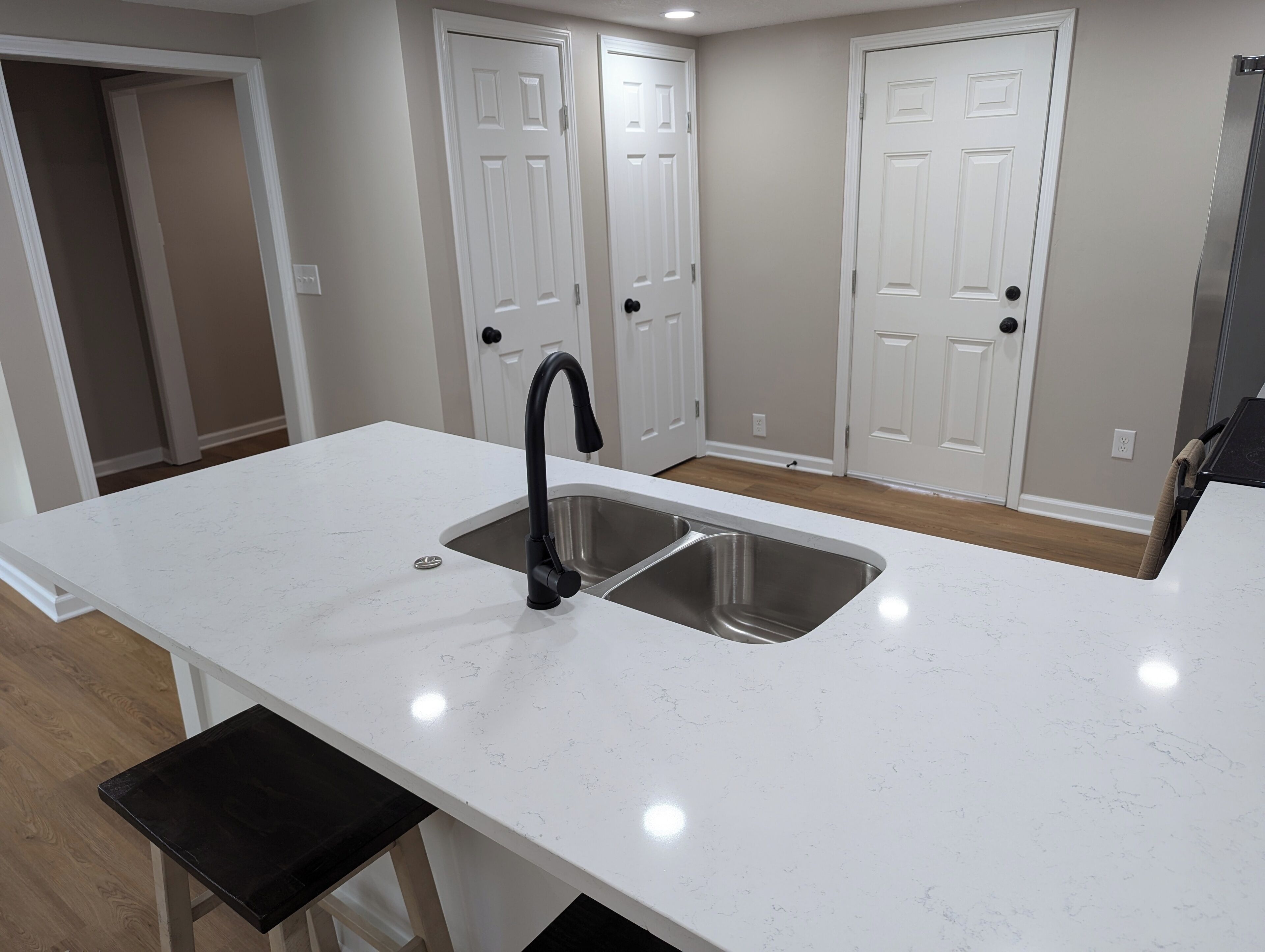 المنشأة من الداخل