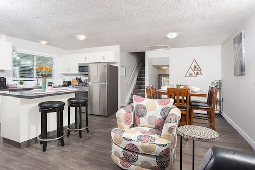 Spruce Springsteen Suite