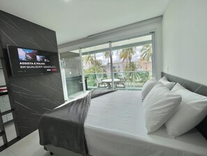 Comfort Apartment, Balcony, Beach View | 1 bedroom, soundproofing, free WiFi - RN Studio Premium 102 - Vista Mar (Maceió)