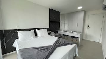 Departamento Confort, balcón, vista a la playa | 1 habitación, insonorización y wifi gratis