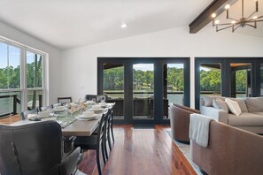 Dining - Lakefront! Heated Pool! Hot Tub! Game Room! (Hot Springs)