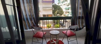 2 ๋ฒ ๋๋ฃธ ์ํํธ๋จผํธ, ๋ฐ์ฝ๋ ์์