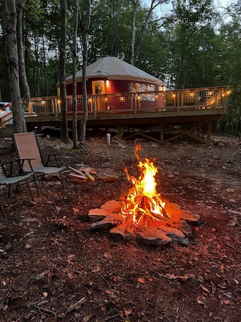 Property grounds. Deer Pass – Luxury Glamping Yurt Near Deep CreekMd