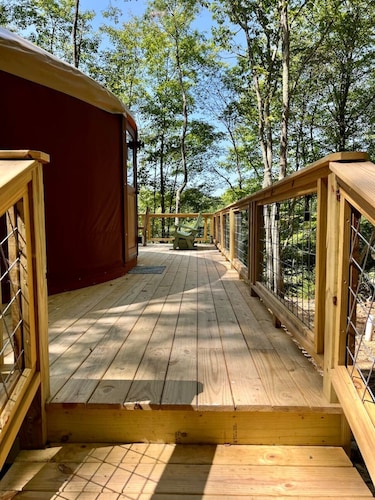 Deer Pass – Luxury Glamping Yurt Near Deep CreekMd