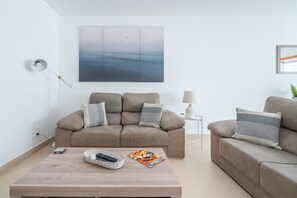 TV, DVD player