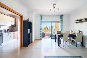 Interior - LAGOS CENTRAL 2 WITH POOL by HOMING (Lagos)