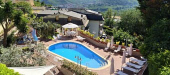 Blue - Relaxation near Salerno, Pompeii &Amalfi