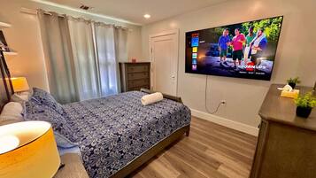 2 dormitoris, planxa i posts de planxar, un bressol de viatge i wifi