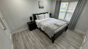 2 bedrooms, iron/ironing board, travel cot, WiFi