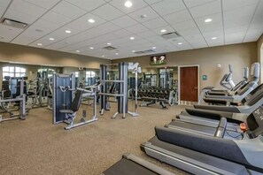 Fitness facility - Two Homes Close to Disney, Lazy River Pool / BBQ (Kissimmee)