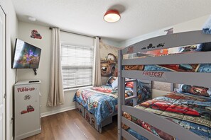 10 chambres, lit parapluie, Wi-Fi gratuit, draps fournis