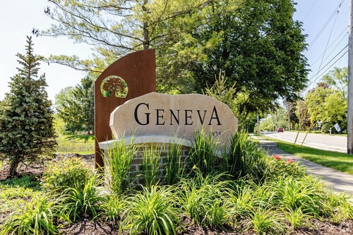 Charming 2-bedroom house with WiFi, AC in brilliant Geneva