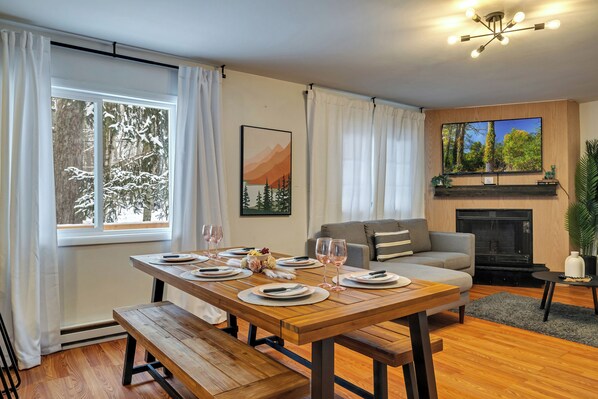 Dining - Lake, Firepit, Minigolf, Dog park, Ice skating (Tobyhanna)